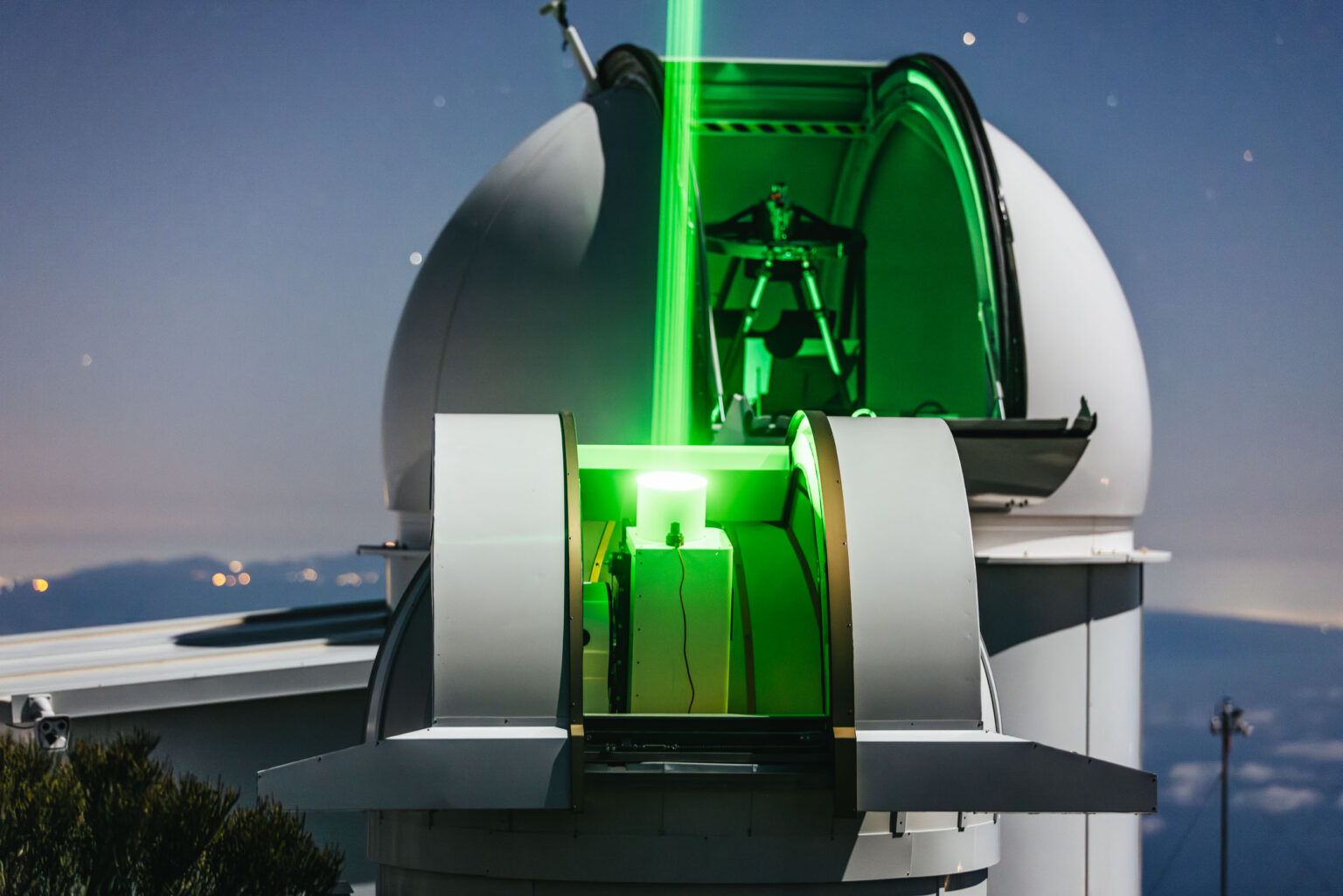 DiGOS - Laser Ranging for Satellites and Space Debris | DiGOS Laser Ranging